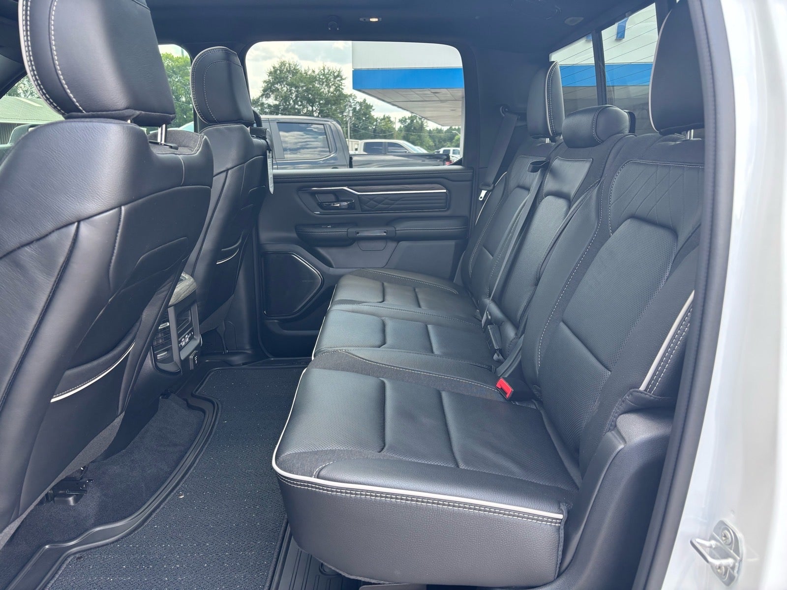2025 RAM 1500 Limited Crew Cab 4x4 5'7" Box