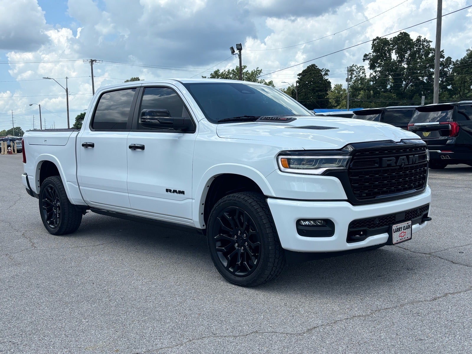 2025 RAM 1500 Limited Crew Cab 4x4 5'7" Box
