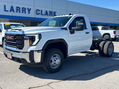 2026 GMC Sierra 3500 HD Chassis Cab Pro