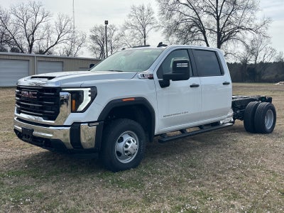 2026 GMC Sierra 3500 HD Chassis Cab Pro