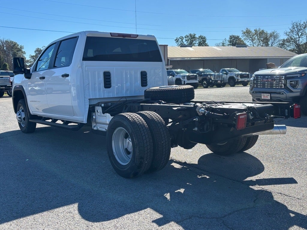 2026 GMC Sierra 3500 HD Chassis Cab Pro