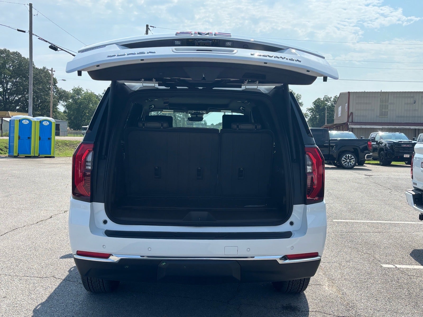 2026 GMC Yukon Elevation