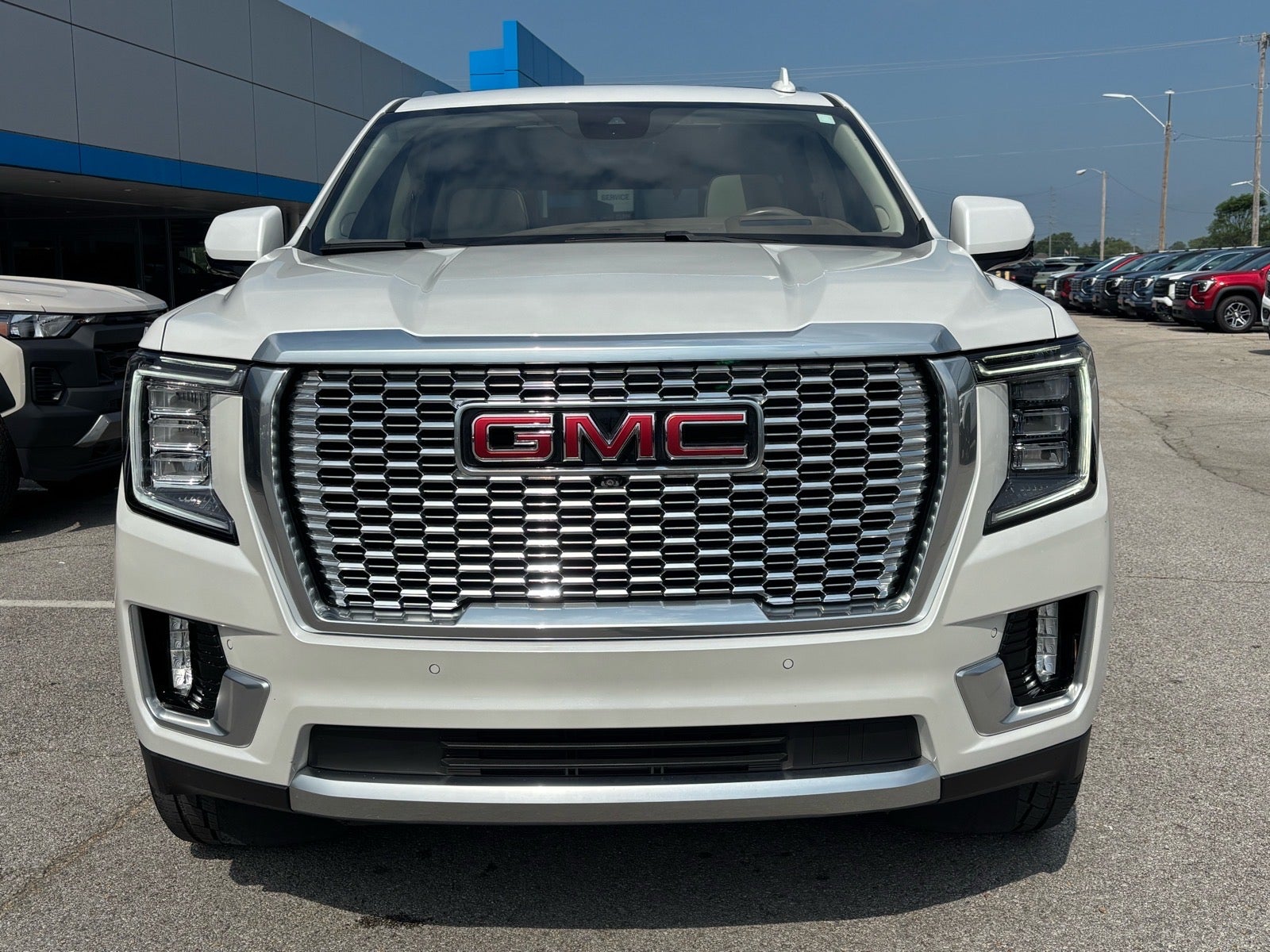 2023 GMC Yukon Denali