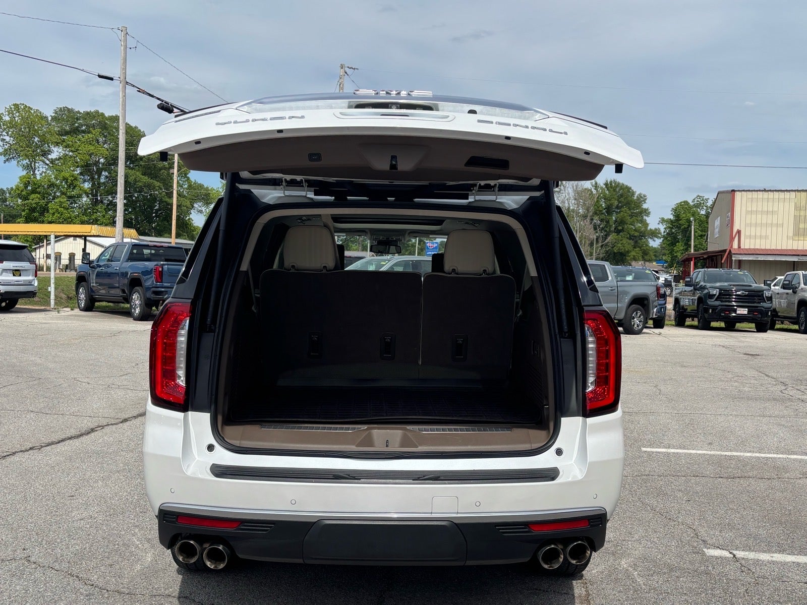 2024 GMC Yukon XL Denali