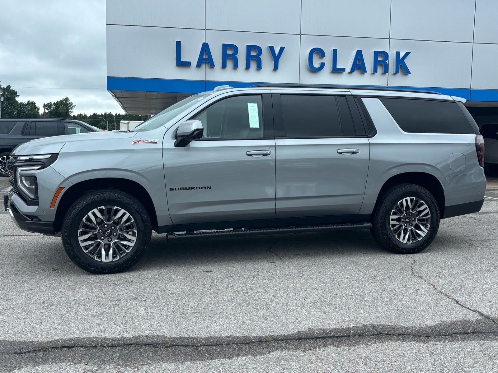 2025 Chevrolet Suburban Z71