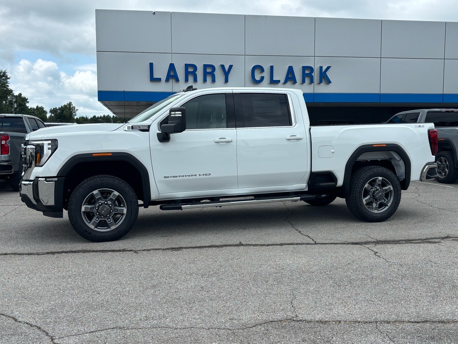 2026 GMC Sierra 2500 HD SLE