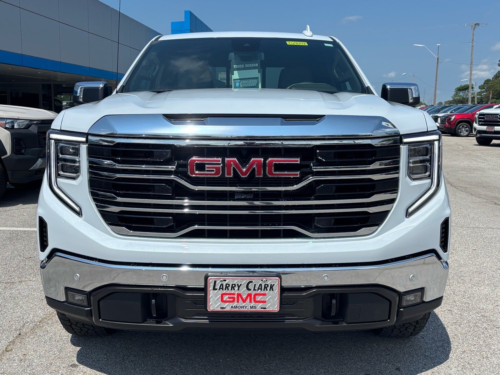 2026 GMC Sierra 1500 SLT