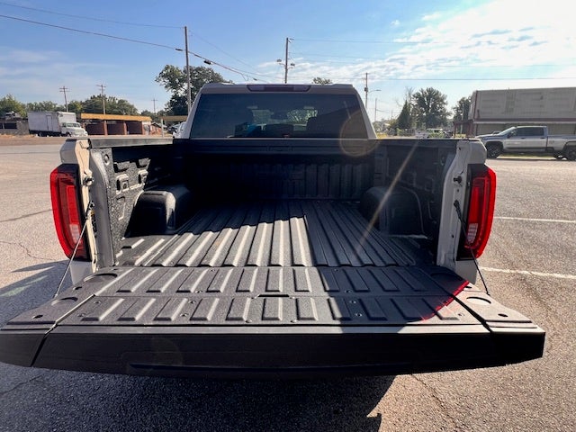 2026 GMC Sierra 1500 SLT - Photo 12