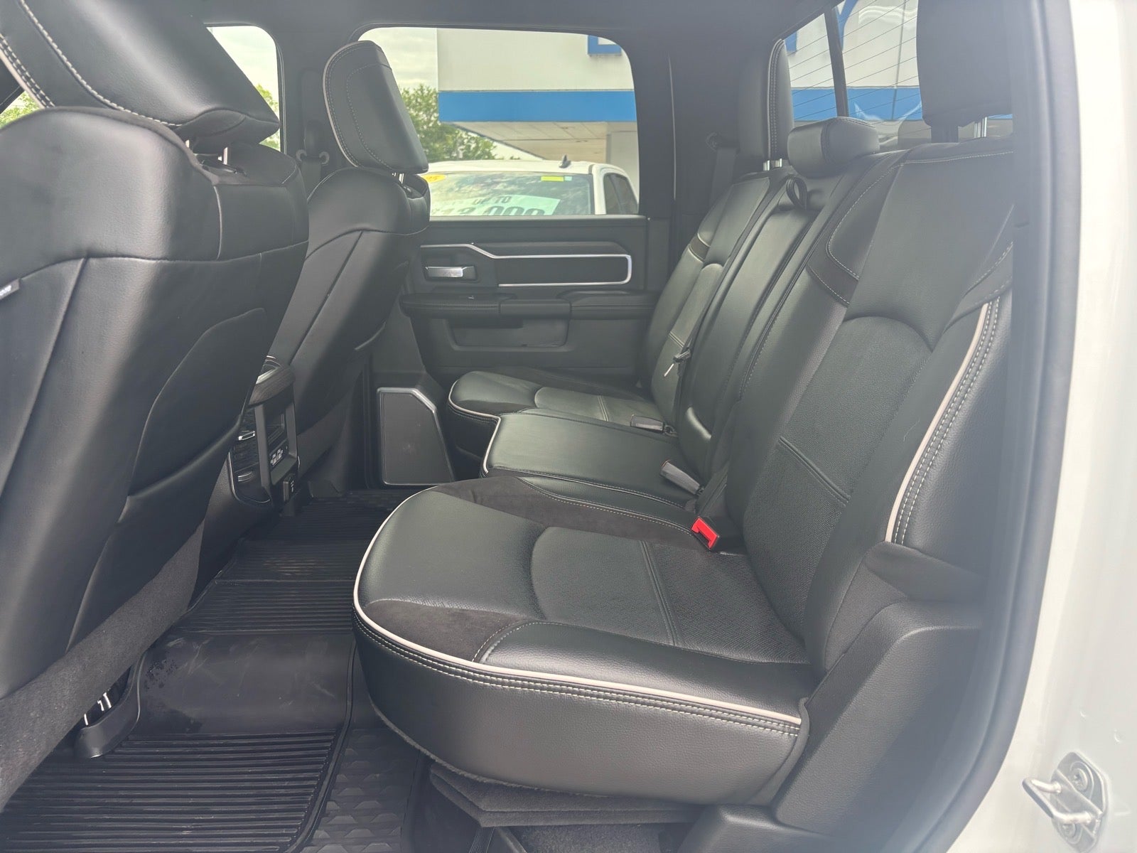 2025 RAM 2500 Laramie Crew Cab 4x4 6'4" Box