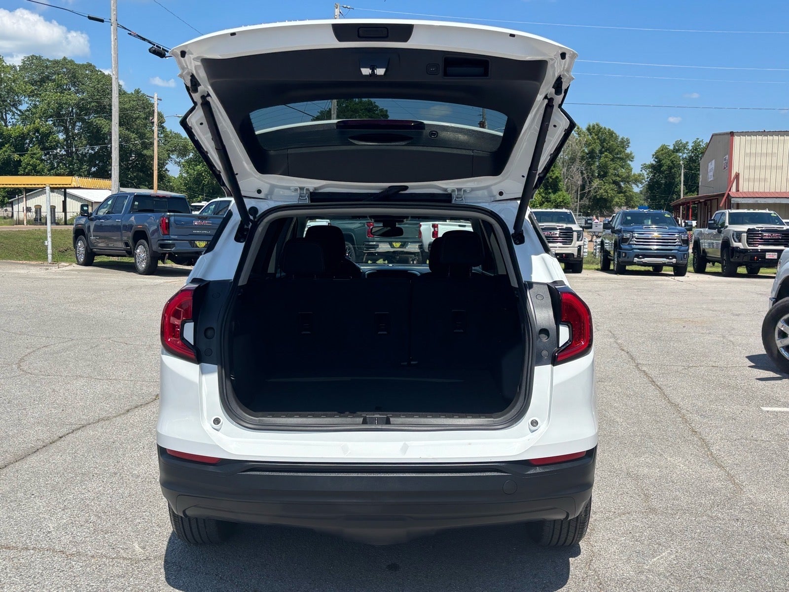 2024 GMC Terrain SLE
