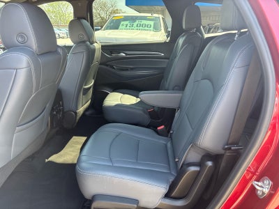 2022 Buick Enclave Essence