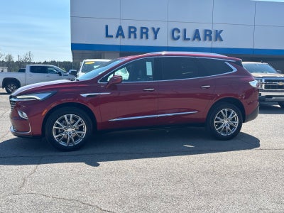 2022 Buick Enclave Essence