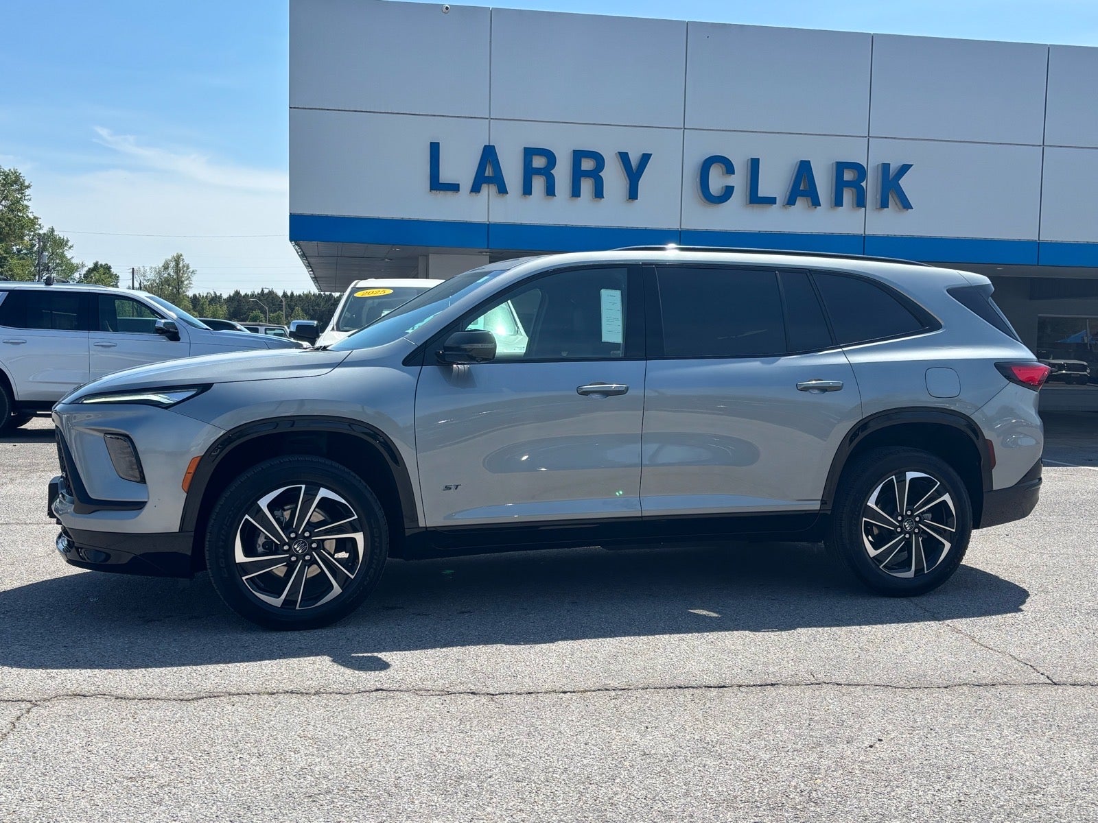 2025 Buick Enclave Sport Touring