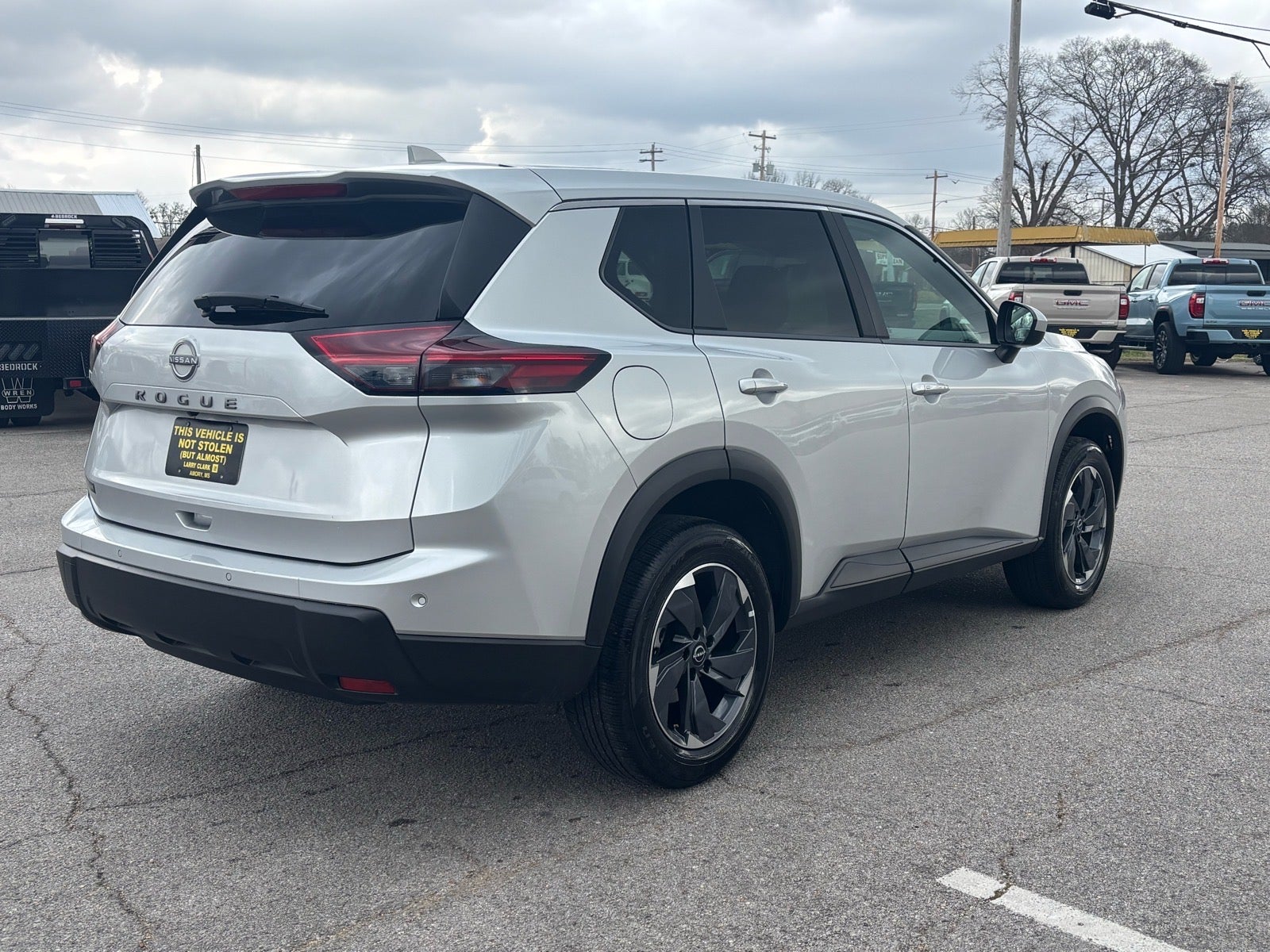 2025 Nissan Rogue SV FWD
